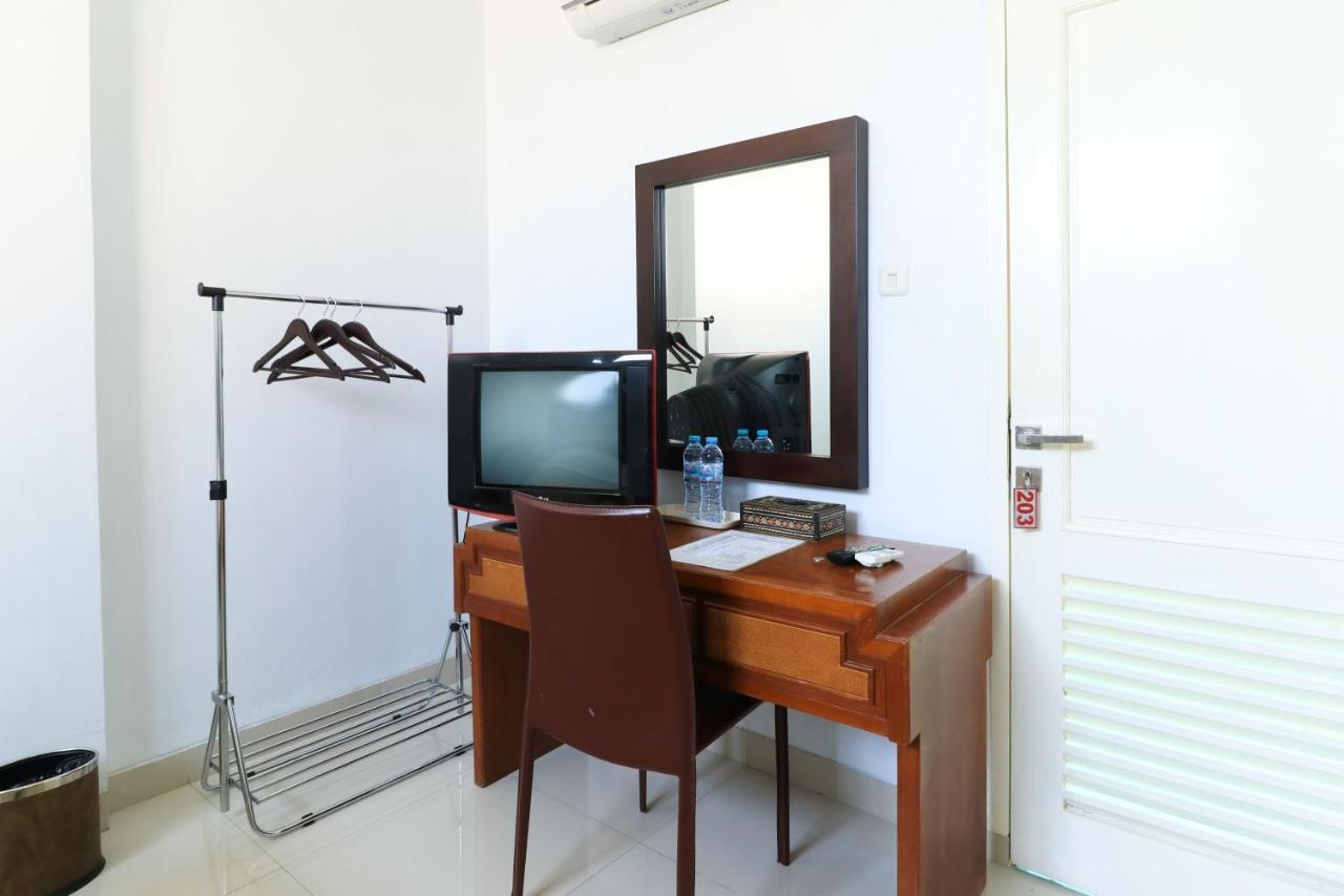 Ge Jacmart Homestay Makassar Kültér fotó
